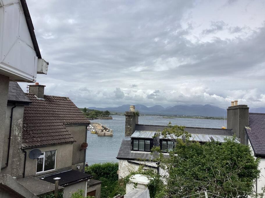 Roundstone Retreats Abbys Cottage Экстерьер фото